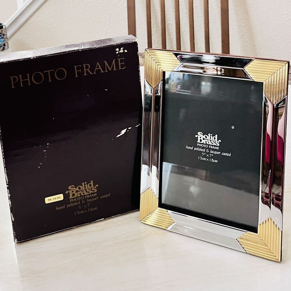 Vintage Solid Brass Photo Frame Hand Polished & Lacquer Coated 5”x7” Korea New